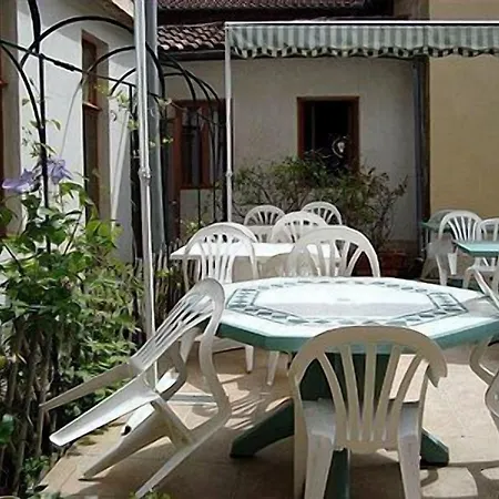 Hotel Logis Restaurant Métropole 3*